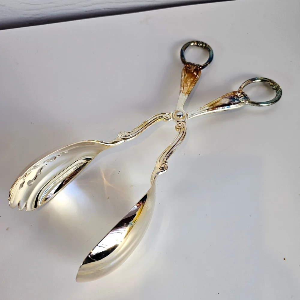 Gorham Heritage Salad Tongs Ornate Handle Vintage